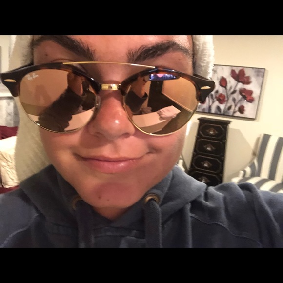 Never worn Ray-Bans - Picture 2 of 4